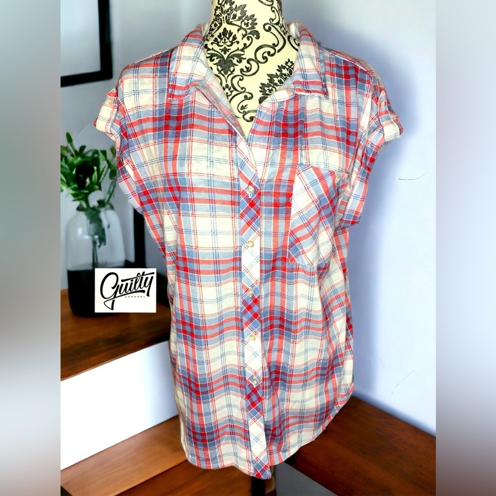 GUILTY Women’s Soft Sleeveless Plaid Shirt- Large